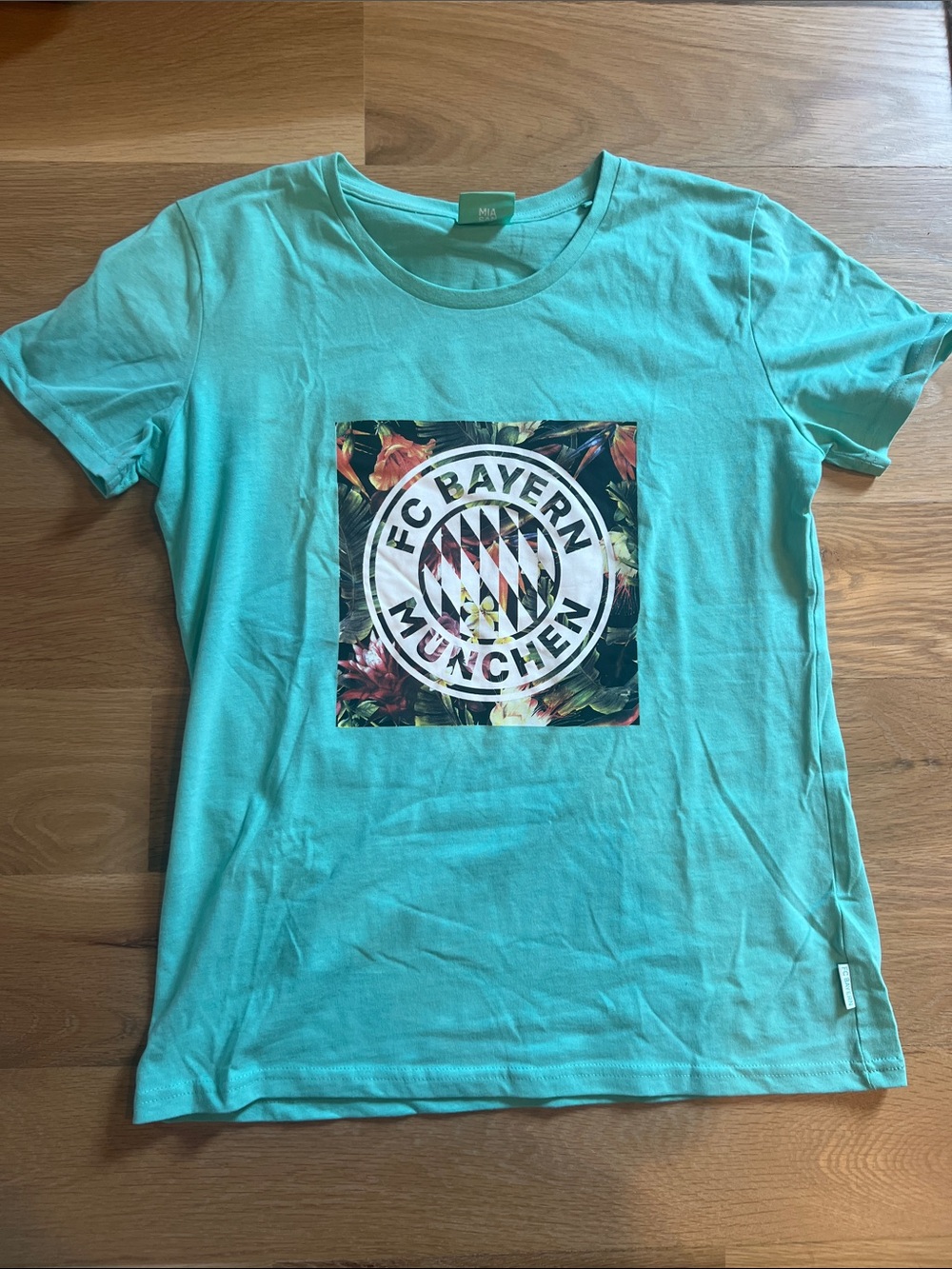 FC Bayern Munich Women’s tshirt